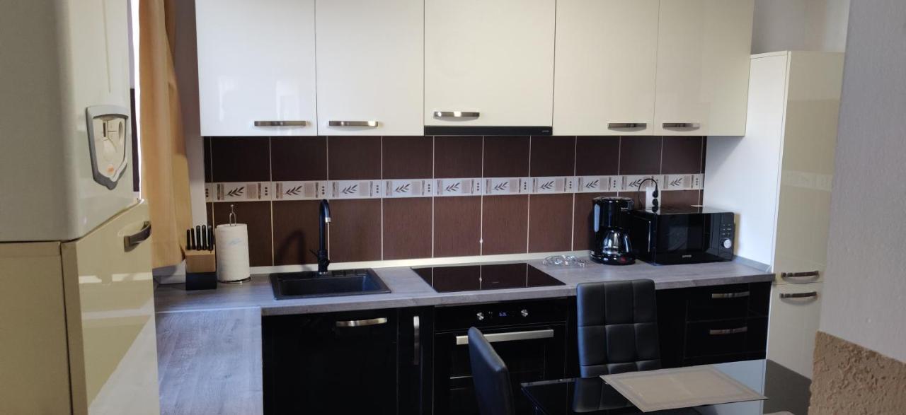 בראשוב Home Apartament מראה חיצוני תמונה